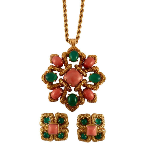 Susan and Karl: Important Chanel Fashion Jewelry from the Collection of  Mrs. John H. Gutfreund