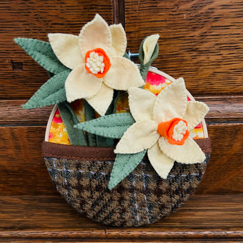 Darling Daffodil Basket Spring Basket Hoop Craft Project