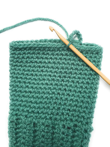 How to crochet your own fingerless mittens step 5