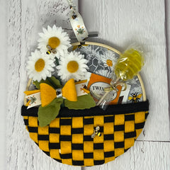 Dancing Daisy Spring Basket Hoop Craft Project