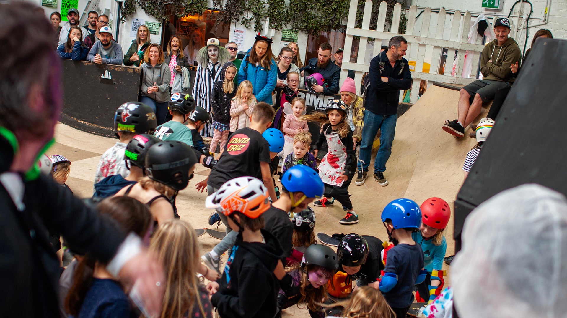 Under '13s Halloween Product toss