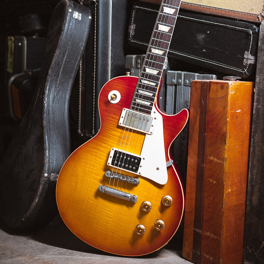 10.13.20 - Gibson Custom Shop Jimmy Page Les Paul _Custom Authentic_ 2004 Sunburst w-OHSC (Serial _JPP257) - U3081215402-1_2.jpg__PID:41bc9124-9af2-4244-abe2-223297209bab