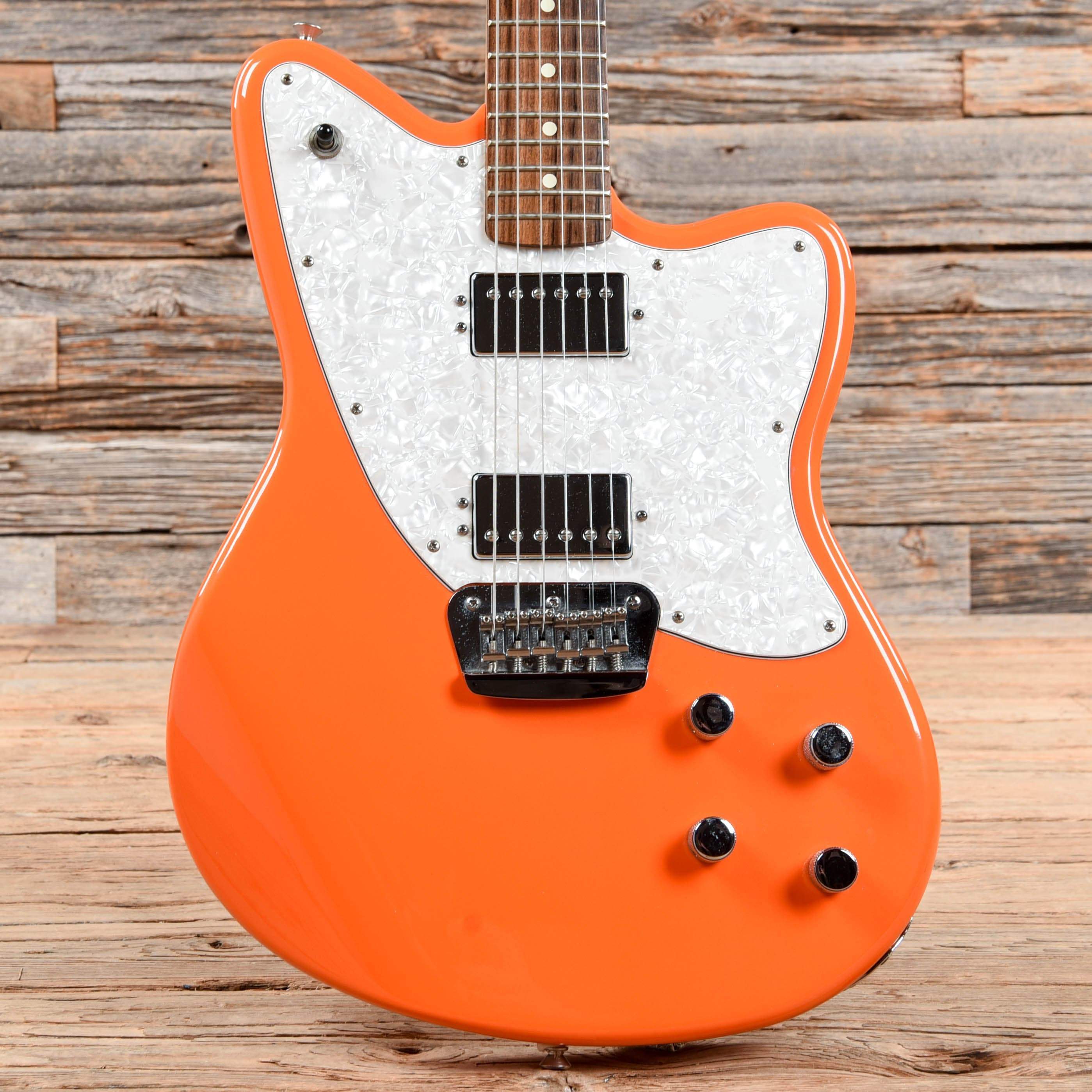 Fender Deluxe Series Toronado Orange – Chicago Music Exchange