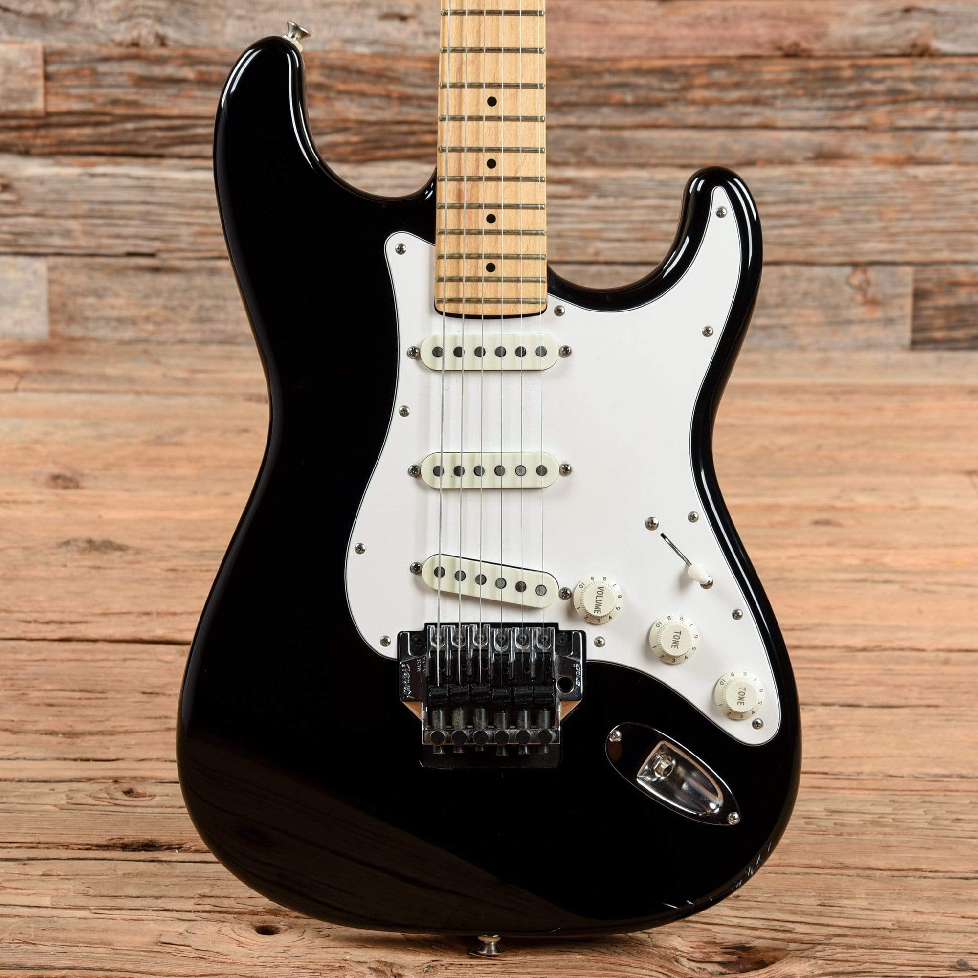 期間限定キャンペーン Fender Fender Black Japan Stratocaster