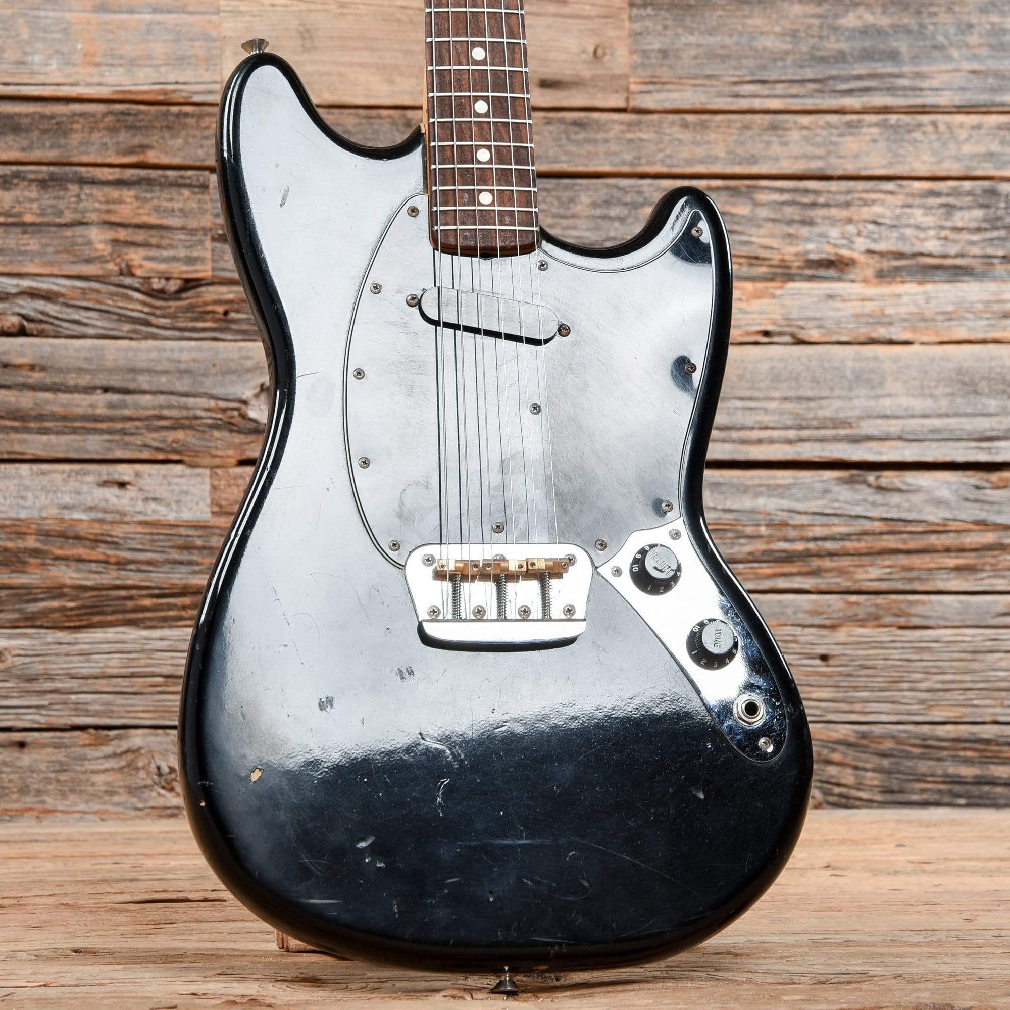 fender musicmaster black