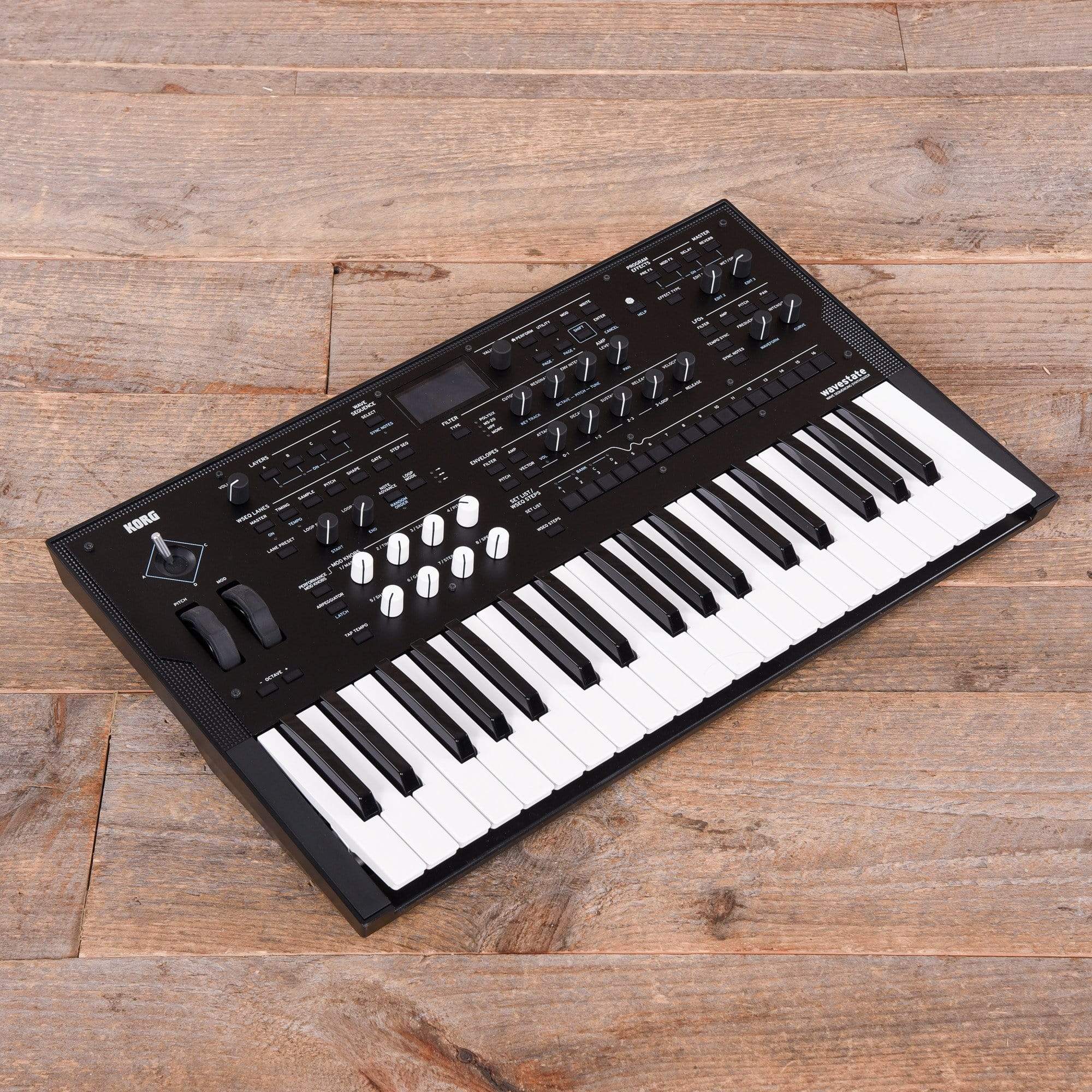 korg wavestate digital wave sequencing synthesizer