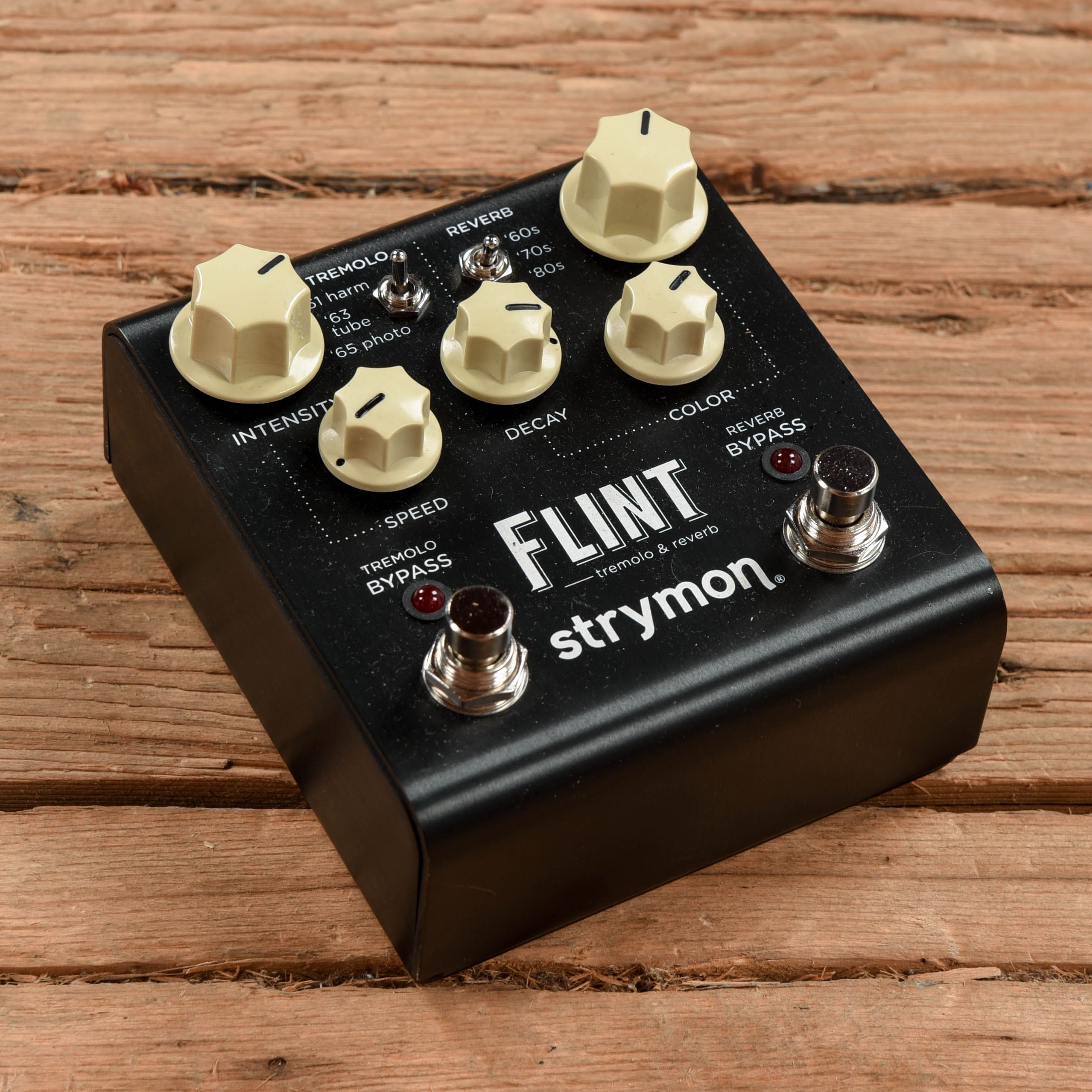 Strymon Flint Reverb and Tremolo – Chicago Music Exchange