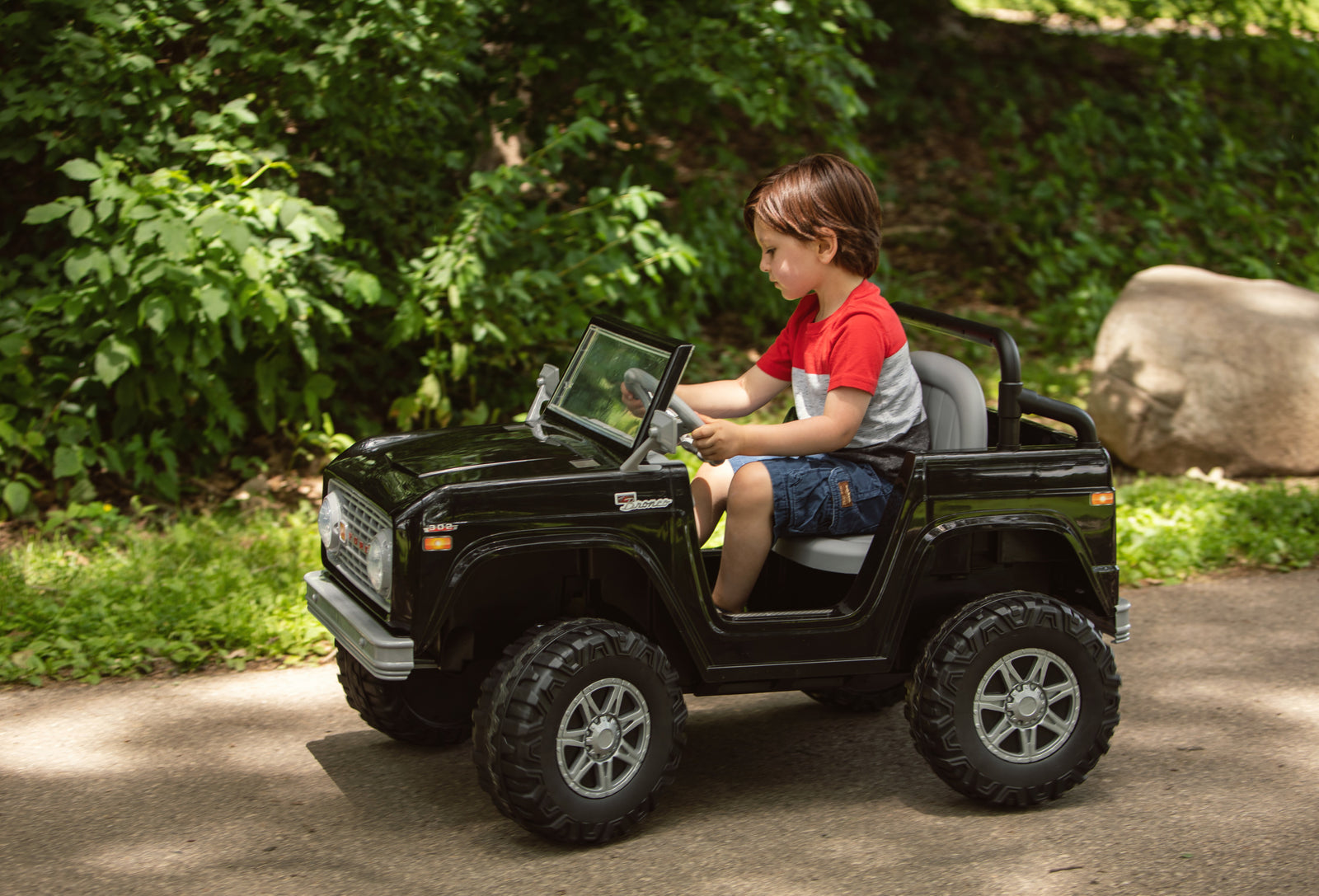 Classic Ford Bronco, 6-Volt Ride-On Toy by Kid Trax, ages 3 to 5, blac – UnitedSlickMart