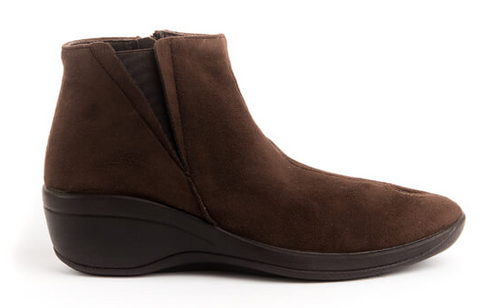 arcopedico luana wedge bootie