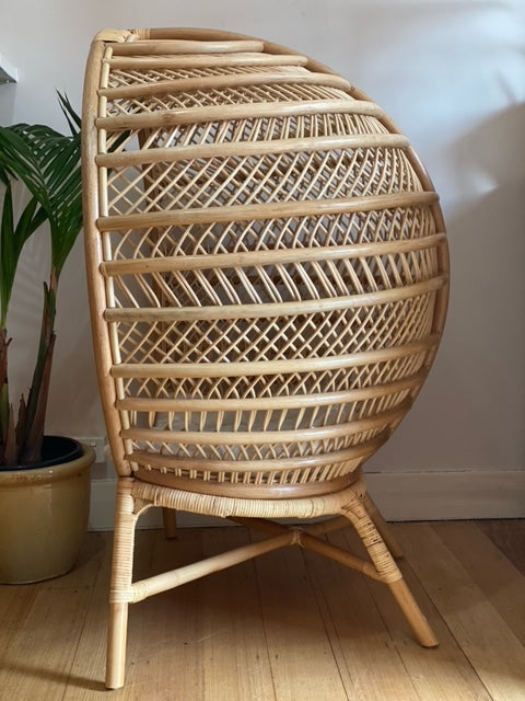 rattan pod