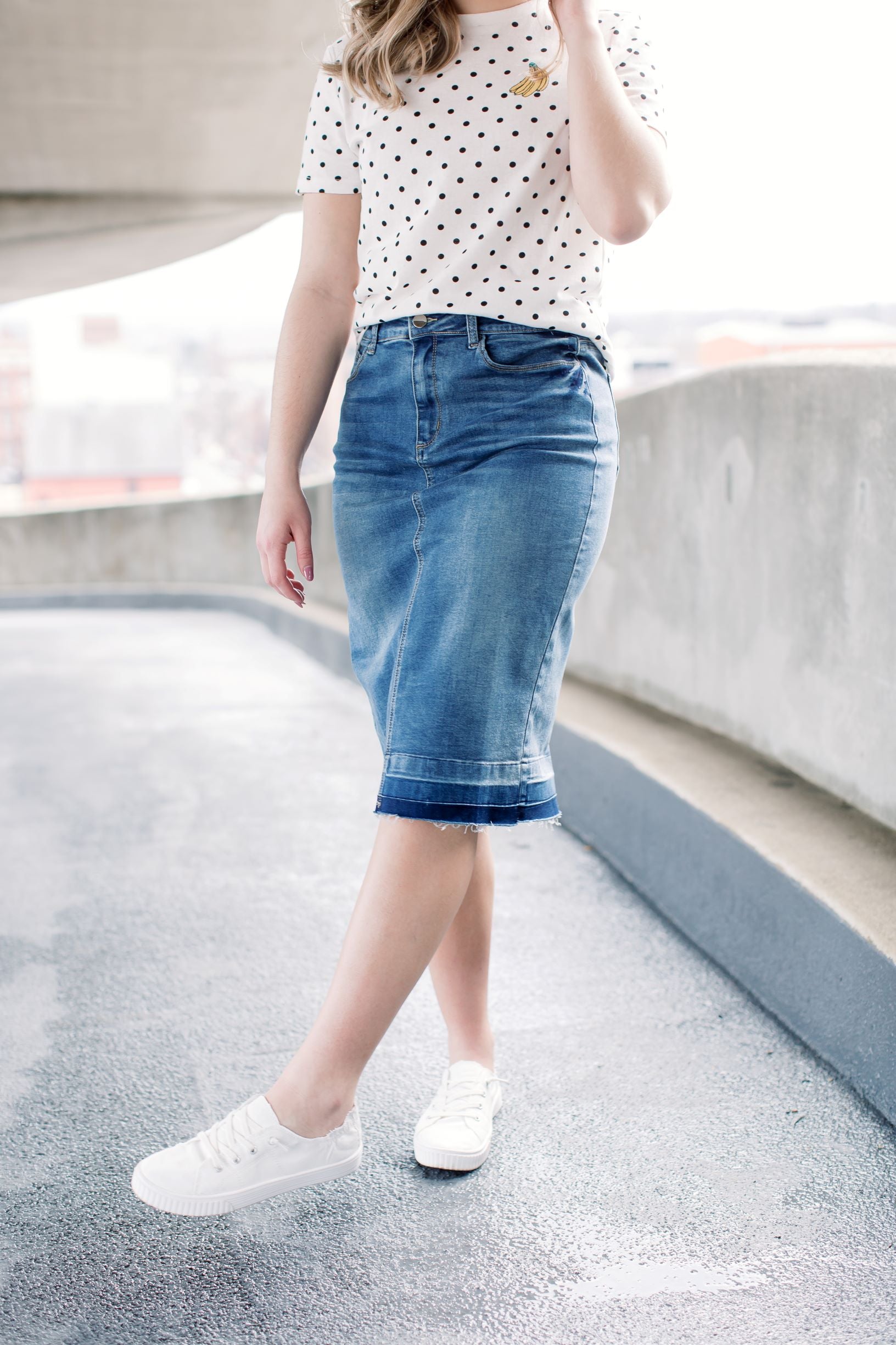 medium denim skirt