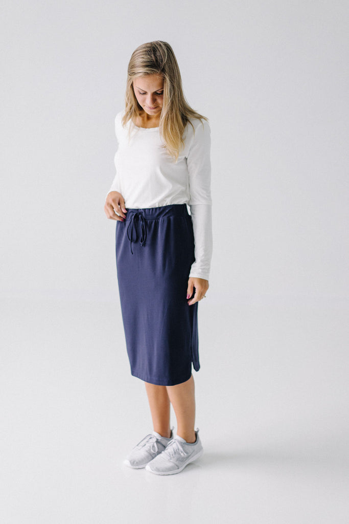 'Olivia' Skirt in Classic Navy – The Main Street Exchange