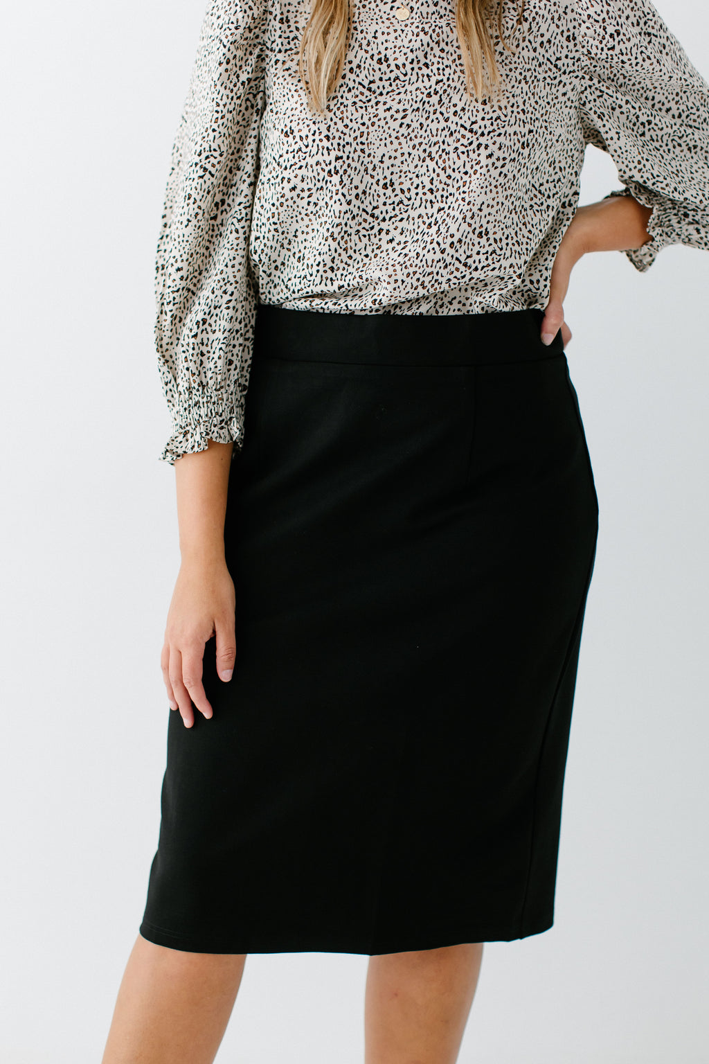 'Anna' Pencil Skirt in Black – The Main Street Exchange