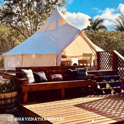 Tienda de campaña glamping en Hawaii en una terraza @haven