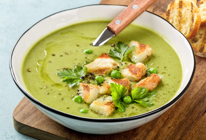 Pea soup with crostini