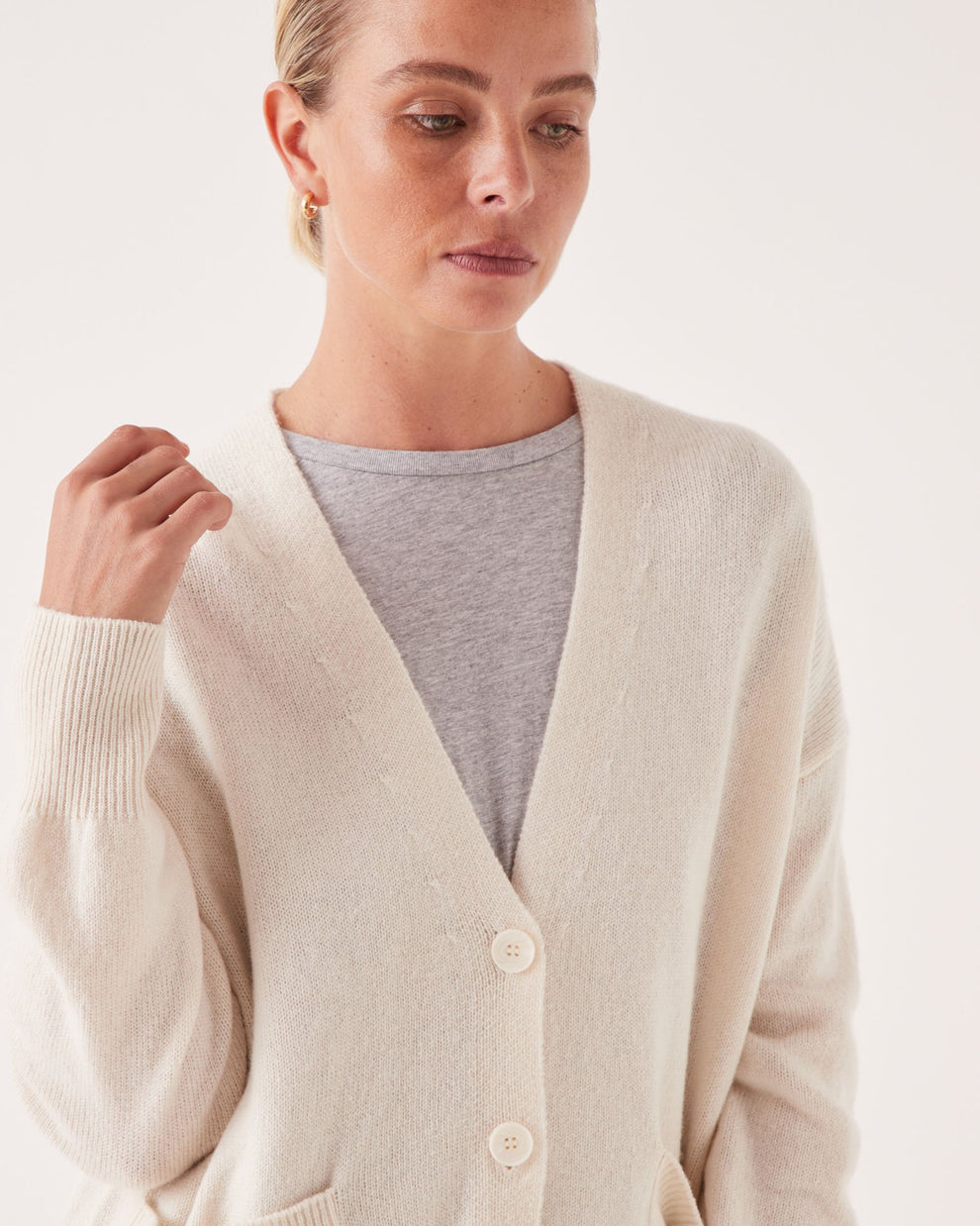 Boxy Wool Cardigan – Assembly Label | NZ