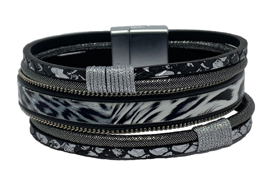 Black Vegan Leather Bangle Stack with Goldtone Accents – Youzey Retail