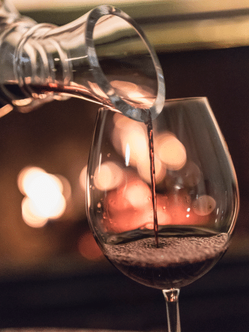 Att lufta vin har många fördelar - bl.a. framhäver du vinets smak
