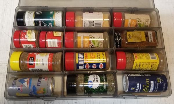 Old Plano 3700 Holding Spices
