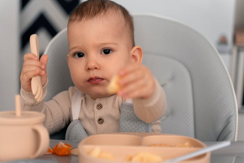 baby feeding