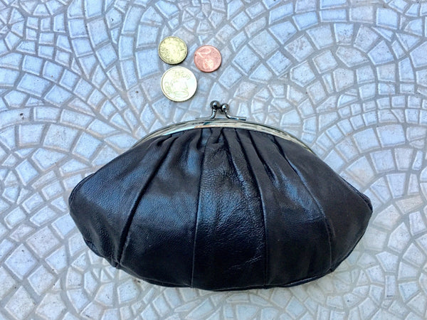 Genuine leather kiss lock purse. Metallic frame retro coin purse with –  Handmade suede bags by Good Times Barcelona