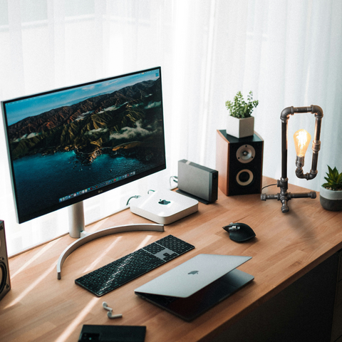 Desk with PIPE DECOR Table Lamp