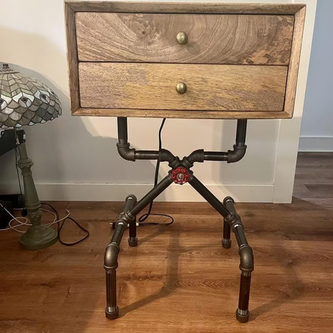 PIPE DECOR Customer End Table