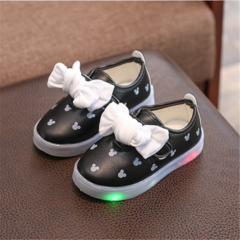 children light up shoes