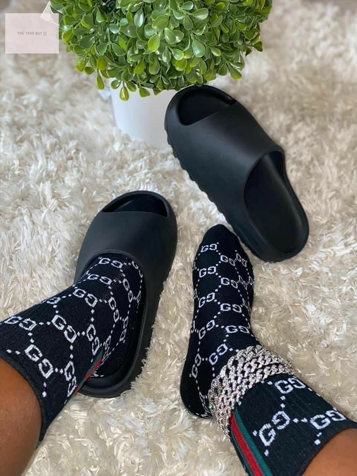 do yeezy slides run big or small