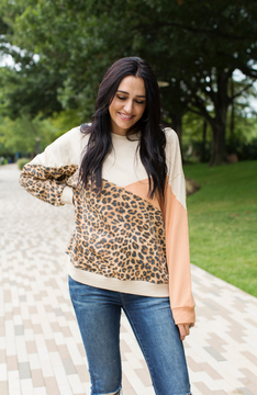 SASSAFRASS COLOR BLOCKED ANIMAL PRINT SWEATSHIRT