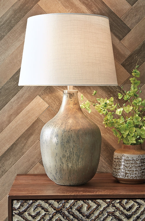 Exquisite Mari Table Lamp