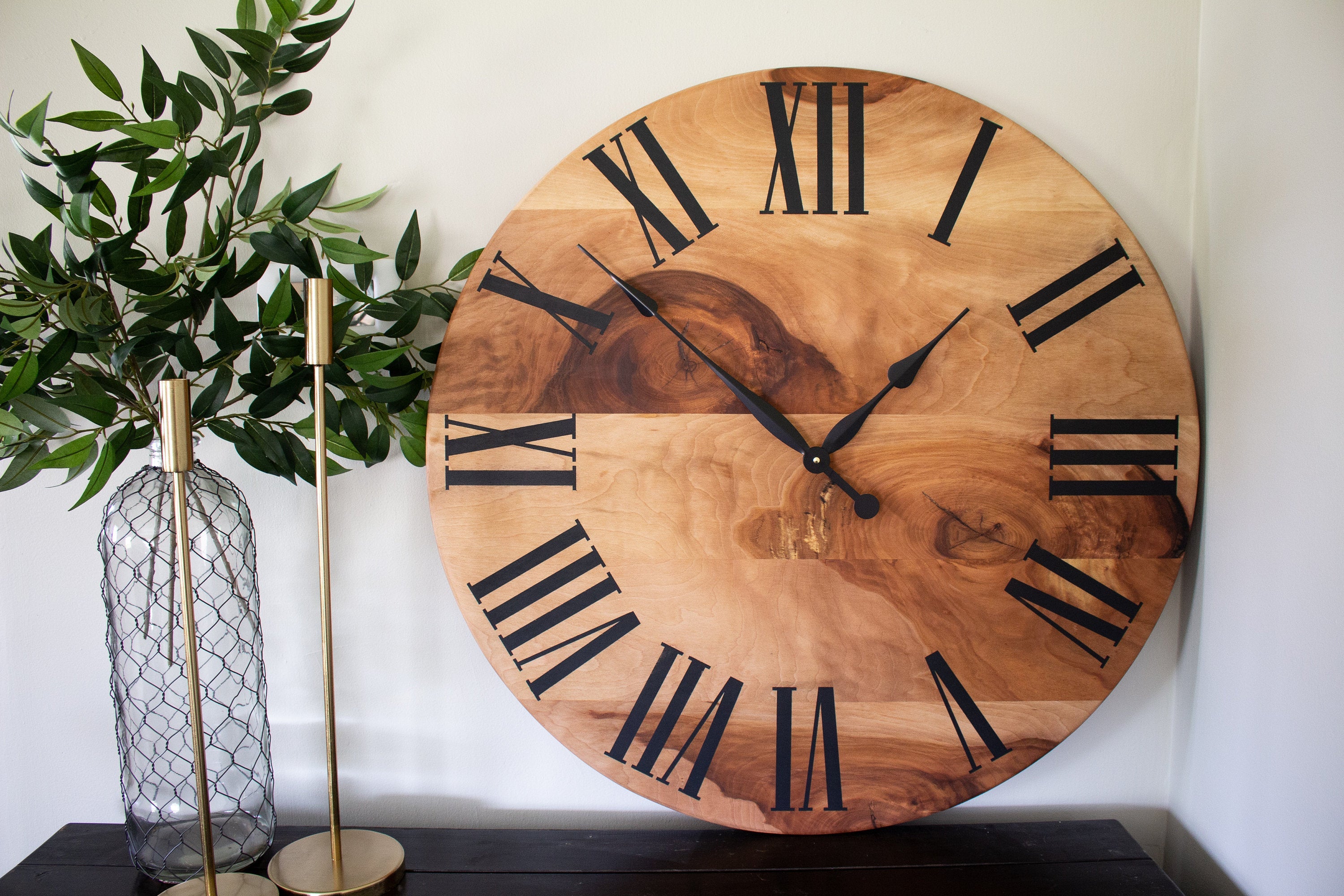 Maple and Jade 12 Wood Farmhouse Table Clock in Black