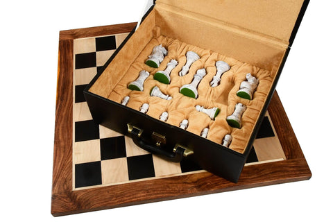 Ensemble de Jeux d'Echecs en Bois