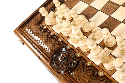 Histoire du Grand Jeu d'Echecs en Bois