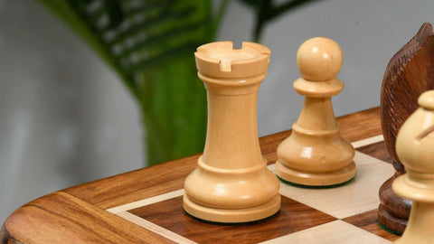Pièces d'échecs de style Chavet