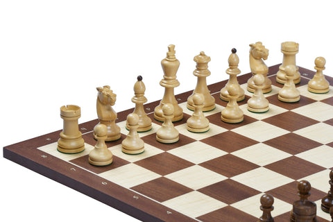 Klassische Schachfiguren holz
