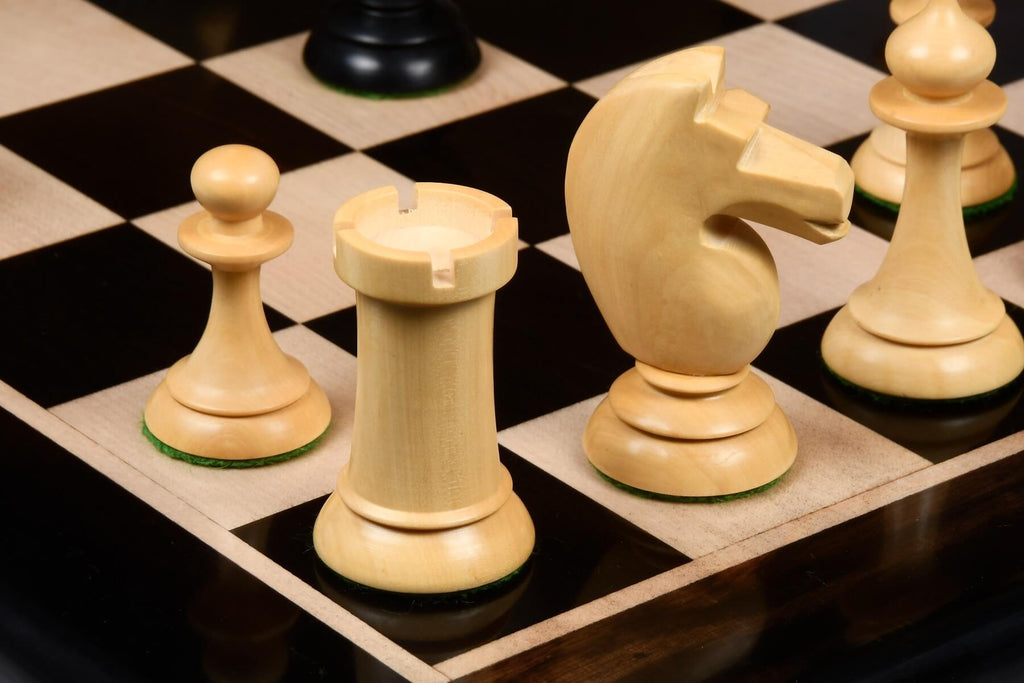 Pièces d'échecs officielles