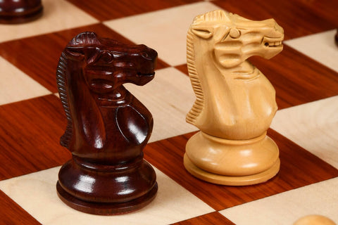 Große Schachfiguren aus Holz rozenholz