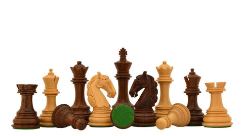 Ursprüngliche Schachfiguren schachbretter