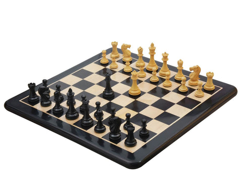 Vintage-Schachfiguren alte