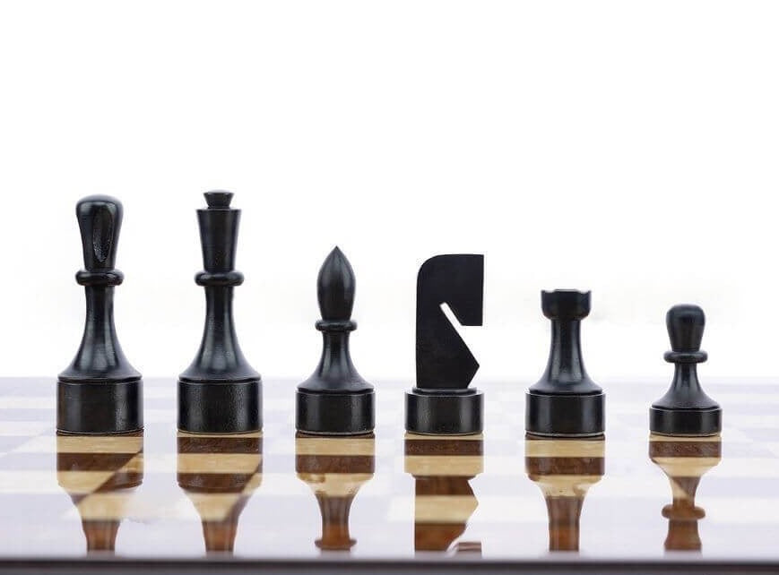 Geneva Chess Game