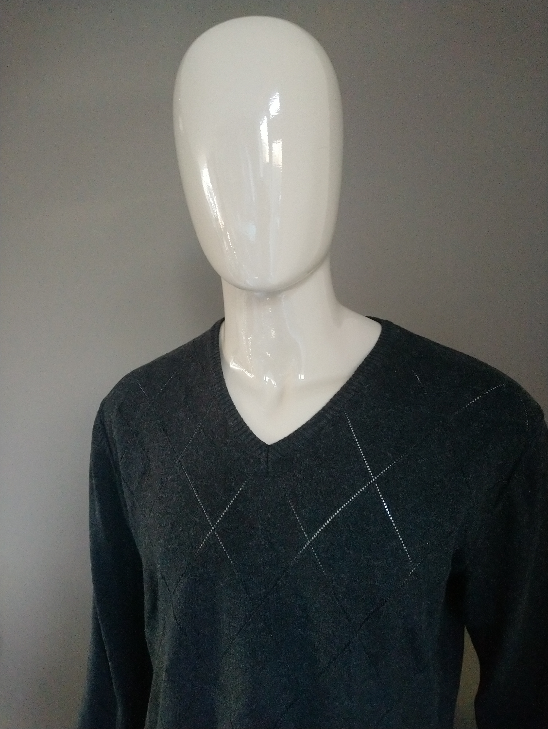 Cashmere trui. Grijs gekleurd. Maat XL. EcoGents