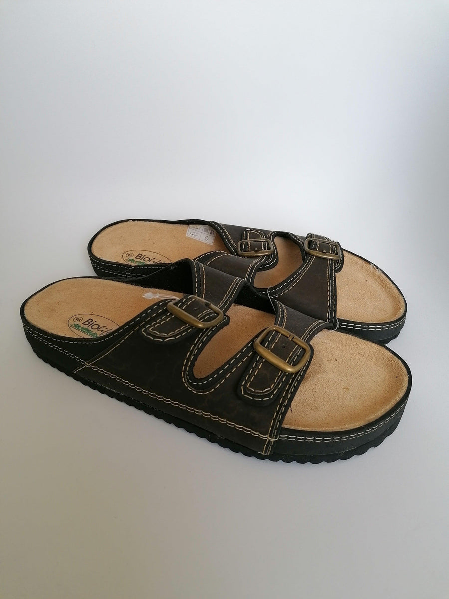 Biolife slippers. Brown colored. Size 45. | EcoGents