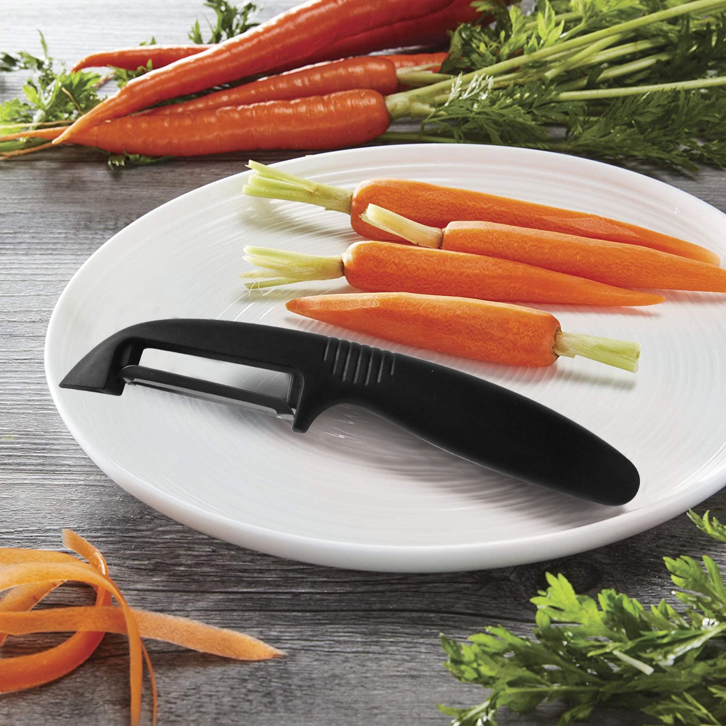 Press Vegetable Peeler, Innovative Design with Ergonomic Safety and Control Handle, for Vegetables and Fruits, Stainless Steel Blade. Design Line. Pre