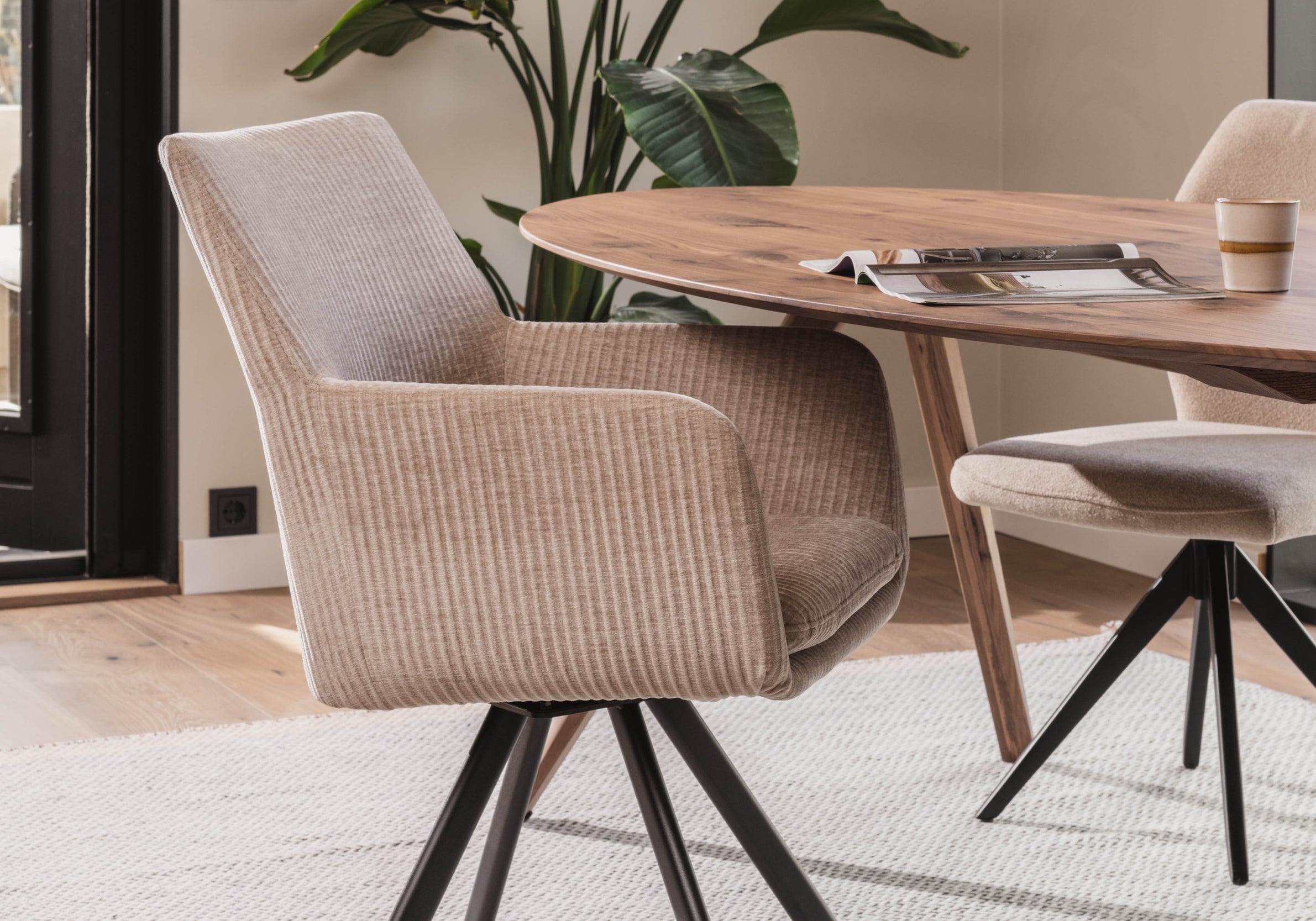 blouse industrie Verblinding Mooie & comfortabele stoelen – HelloChair