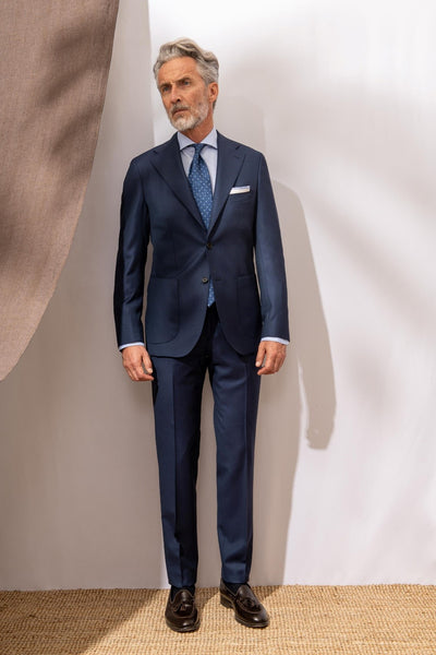 What Are The Differences Among British, Italian And American Suit