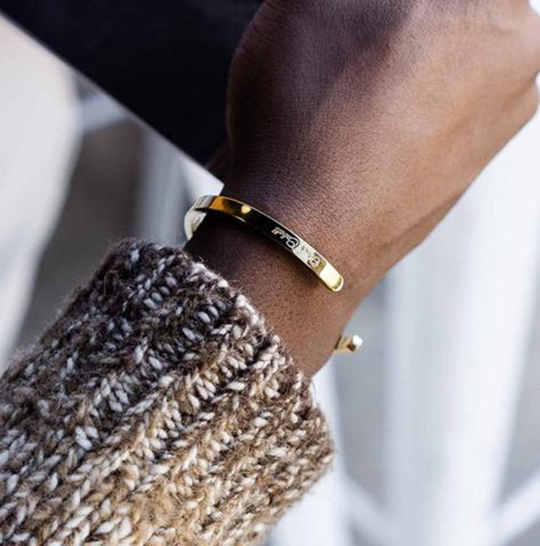 How To Wear & Style Men's Bracelets  Men's Bracelet Guide – The Dark Knot