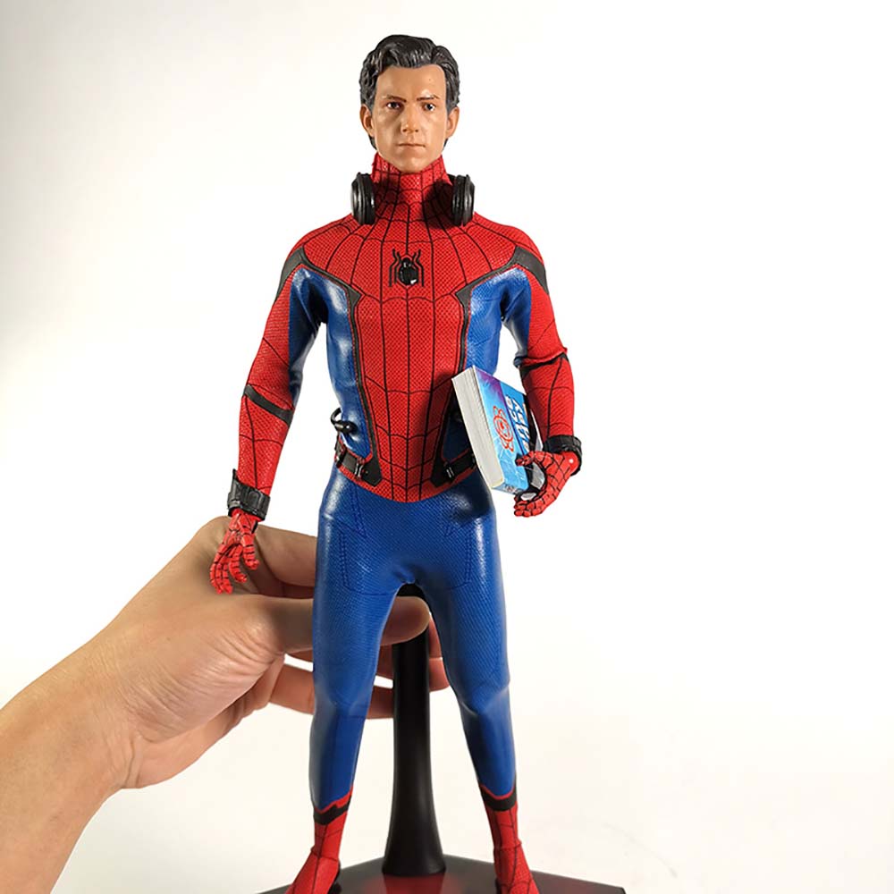Marvel Homecoming Spiderman Deluxe Ver Action Figure Collectible Model