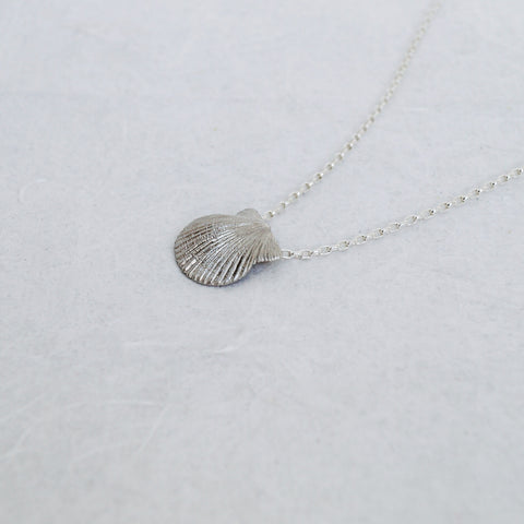 Scallop Shell Necklace Pendant