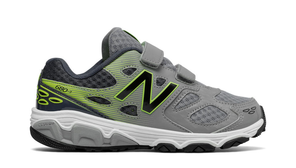 new balance sneakers boys